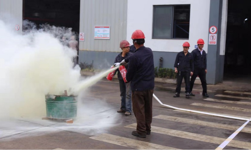 蘇州潤(rùn)達(dá)消防知識(shí)培訓(xùn)及消防演 蘇州潤(rùn)達(dá)消防知識(shí)培訓(xùn)及消防演